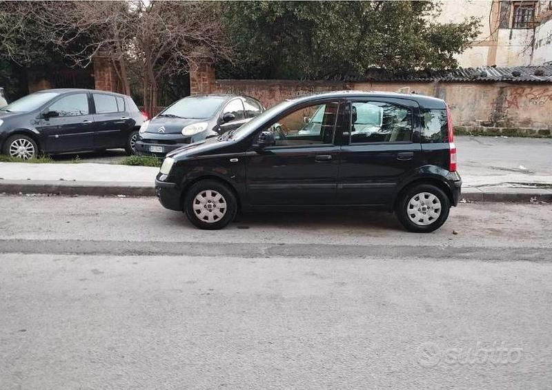 Usata Fiat Panda Dynamic 69 CV (50 kW) 2010 Nero Utilitaria
