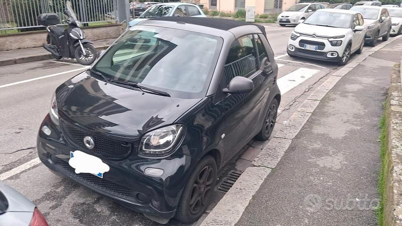 Usata Smart ForTwo Cabrio 2018 Nero Cabrio