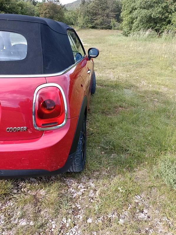 Usata Mini Cooper Cabriolet 136 CV (100 kW) 2016 Rosso Cabrio