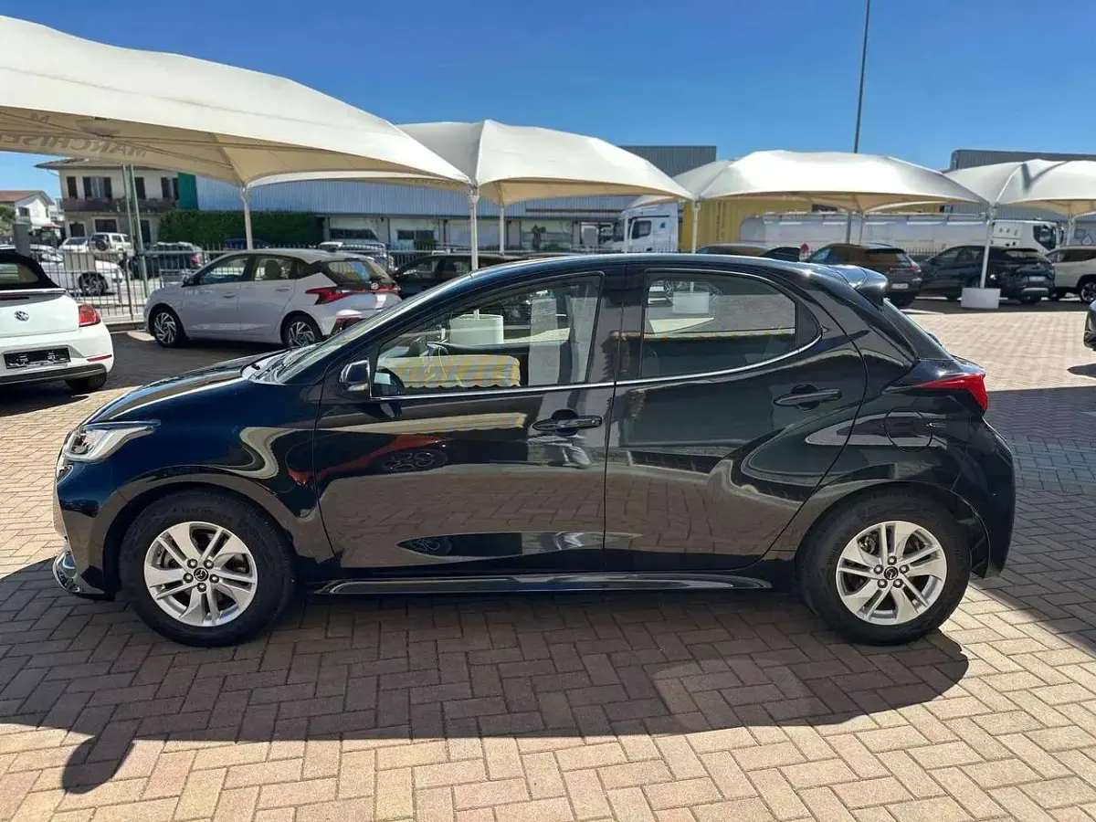 Usata Mazda 2 92 CV (67 kW) 2022 Nero Utilitaria