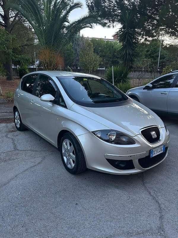 Usado Seat Altea Stylance 105 CV (77 kW) 2006 Monovolumen