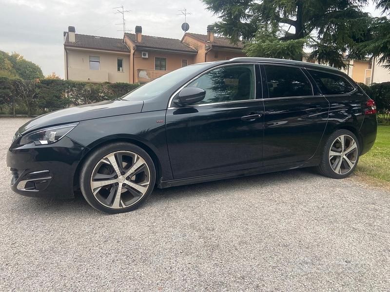 Nero Usata 2016 Peugeot 308 SW GT-line Station wagon | 6500 € (Buon prezzo) - Immagine 1/4