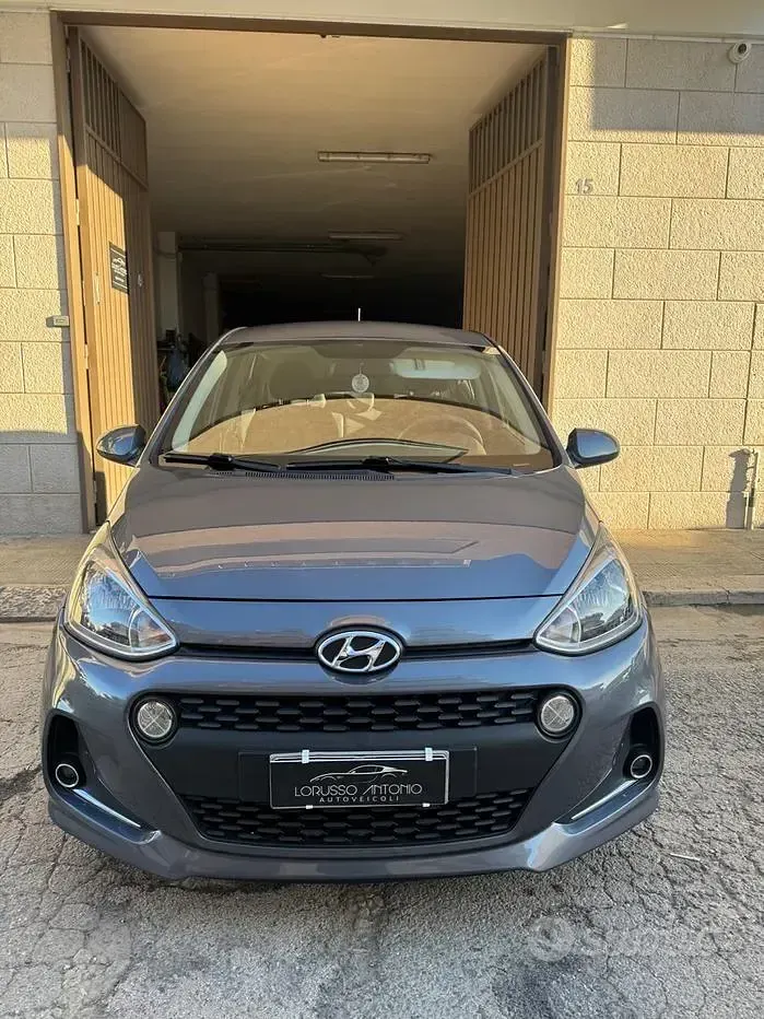 Usata Hyundai i10 Prime 66 CV (48 kW) 2018 Grigio Utilitaria