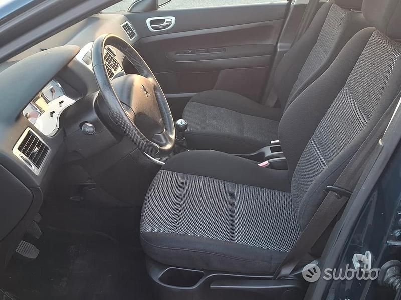 Usata Peugeot 307 110 CV (80 kW) 2007 Blu Station wagon