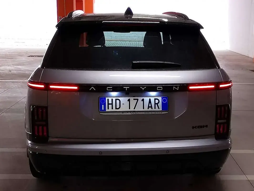 Usata KGM Actyon 163 CV (119 kW) 2026 Argento SUV
