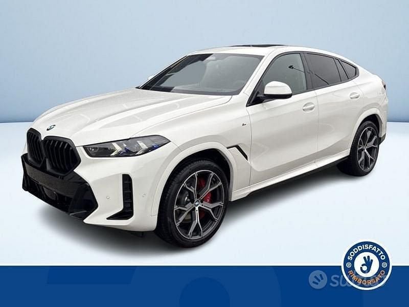 Bianco Nuova 2025 BMW X6 M Sport SUV | 99.560 € (Buon prezzo) - Immagine 1/3