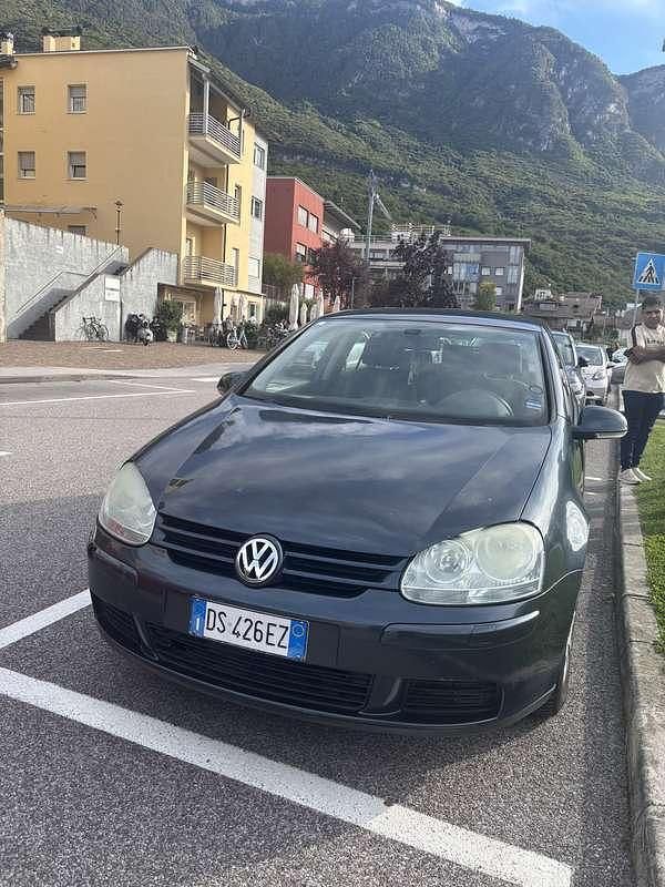 Usata 2008 VW Golf VI Trendline Tre volumi | 2500 € (Super prezzo) - Immagine 1/4