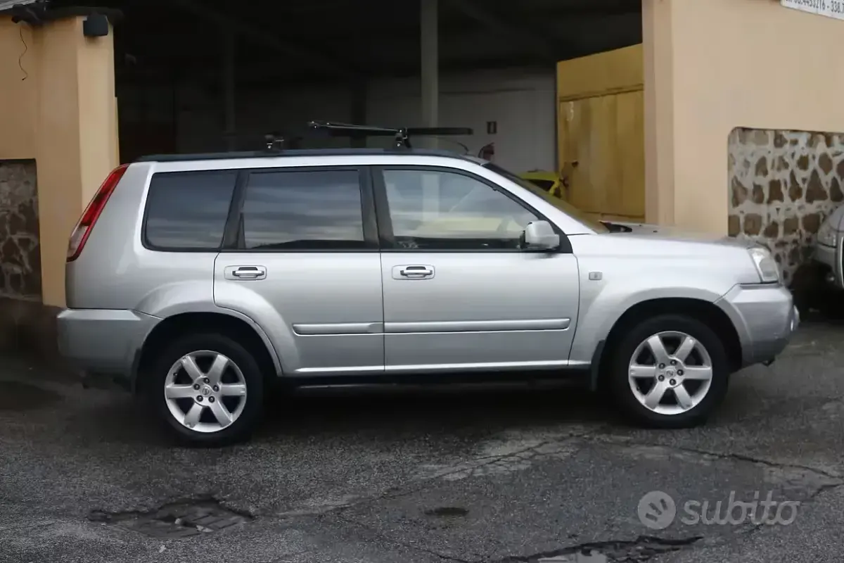 Brugt Nissan X-Trail 136 HK (100 kW) 2006 Grå SUV
