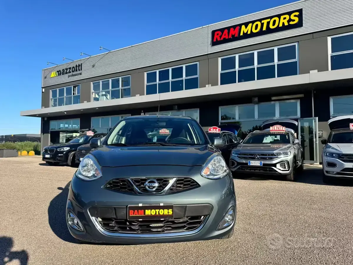 Usata Nissan Micra Acenta 80 CV (58 kW) 2017 Grigio Utilitaria
