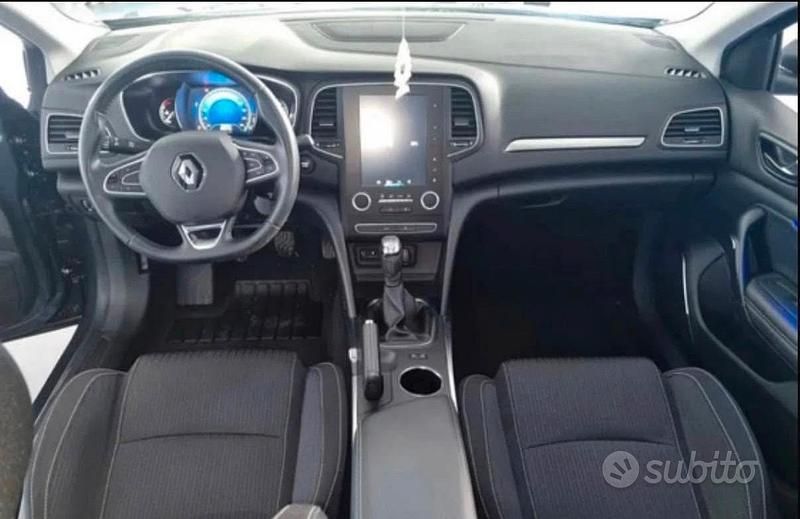 Usata Renault Mégane IV 110 CV (80 kW) 2018 Grigio Berlina