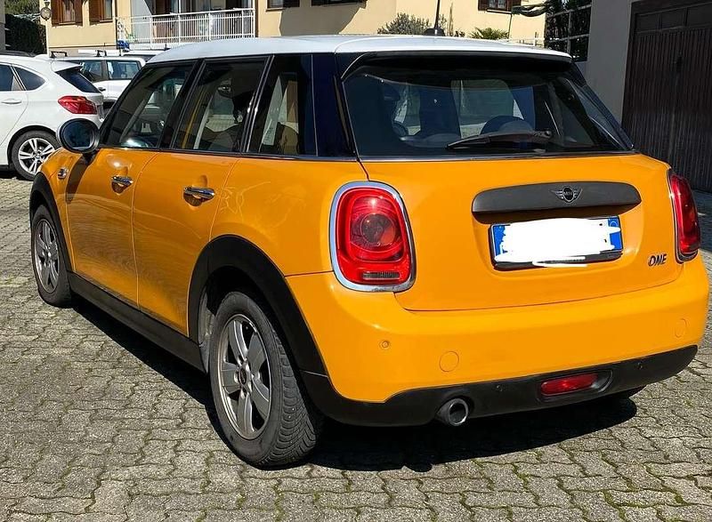 Usata Mini ONE 75 CV (55 kW) 2016 Utilitaria