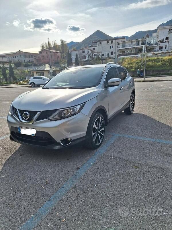 Usata Nissan Qashqai 2017 Grigio SUV