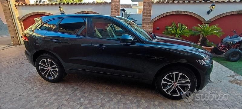 Usata Jaguar F-Pace 180 CV (132 kW) 2018 Grigio SUV