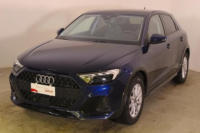 Usata Audi A1 Business 116 CV (85 kW) 2025 Blu navarra metallizzato Berlina