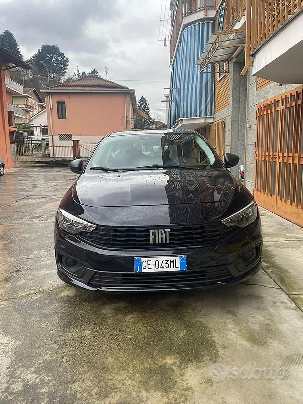 Usata Fiat Tipo City Life 131 CV (96 kW) 2021 Nero Station wagon