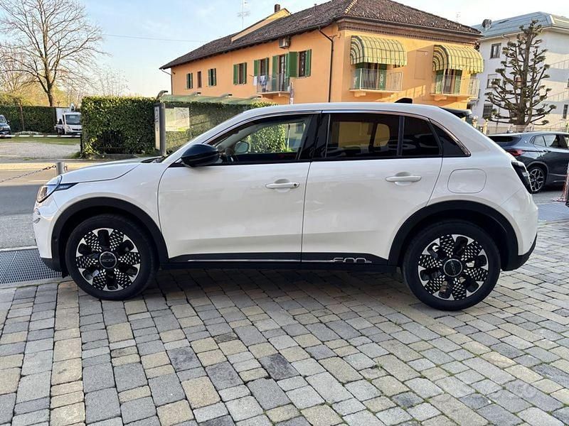 Usata Fiat 600 La Prima 110 CV (80 kW) 2025 Bianco SUV