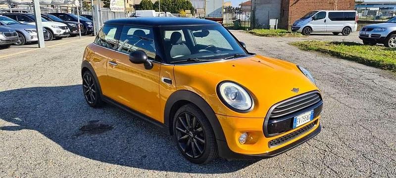 Usata Mini Cooper 136 CV (100 kW) 2014 Arancione Utilitaria