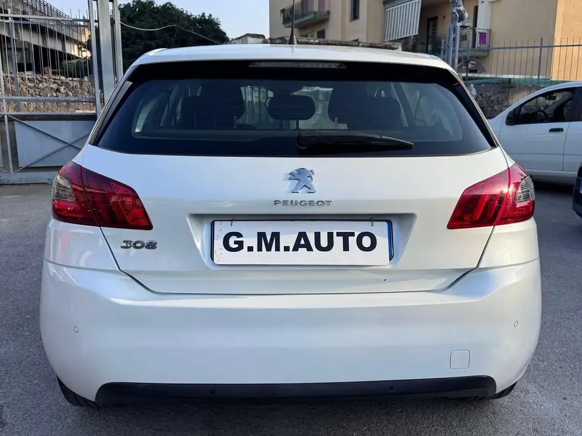 Usata Peugeot 308 Style 131 CV (96 kW) 2019 Bianco Berlina