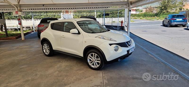 Bianco Usata 2011 Nissan Juke Tekna SUV | 8500 € (Molto cara) - Immagine 1/4