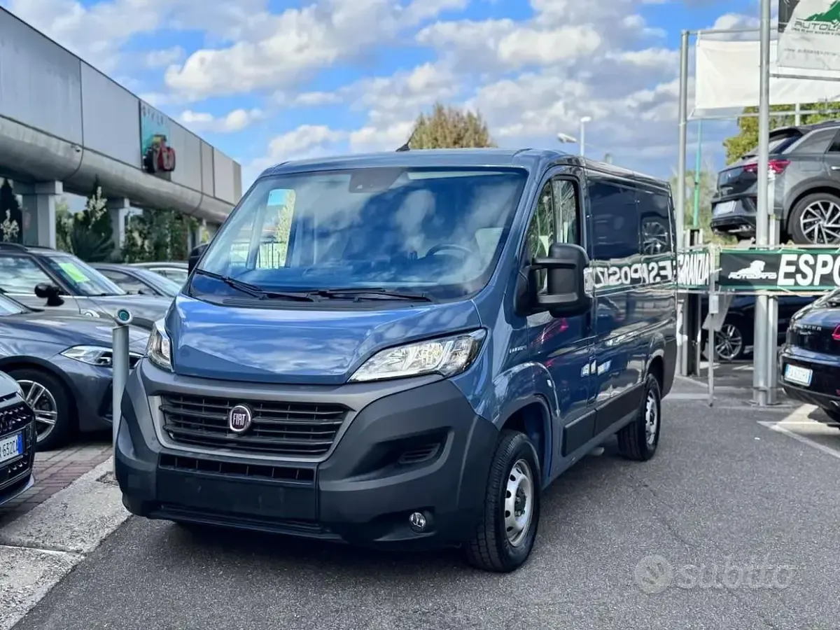 Begagnad Fiat Ducato 120 HK (88 kW) 2021 Blå Van