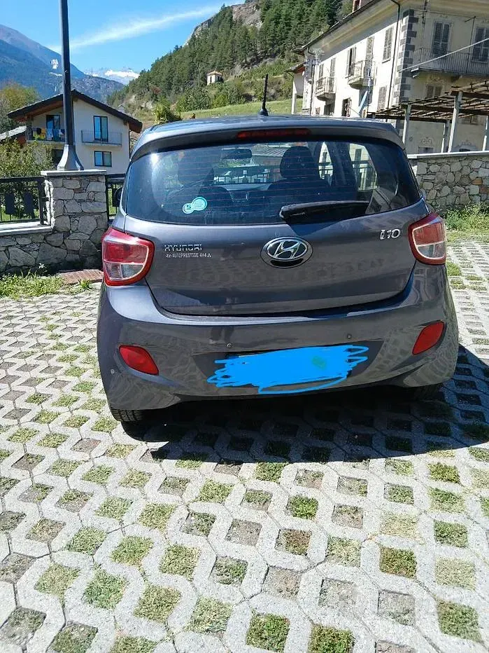 Usata Hyundai i10 2014 Grigio Utilitaria