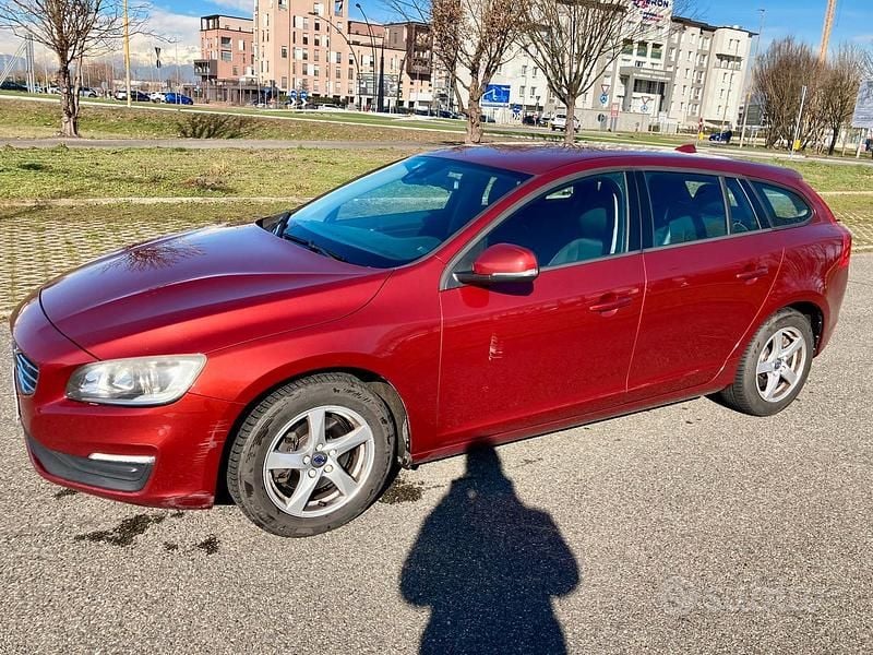 Usata Volvo V60 2015 Rosso Station wagon