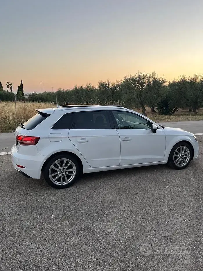 Usata Audi A3 Design 116 CV (85 kW) 2018 Bianco Berlina