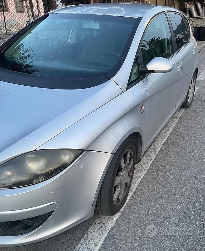 Usata Seat Altea 105 CV (77 kW) 2004 Grigio Monovolume