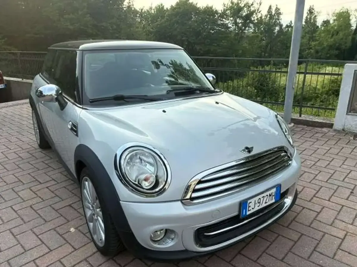 Usata Mini Cooper 122 CV (89 kW) 2011 Bianco Utilitaria