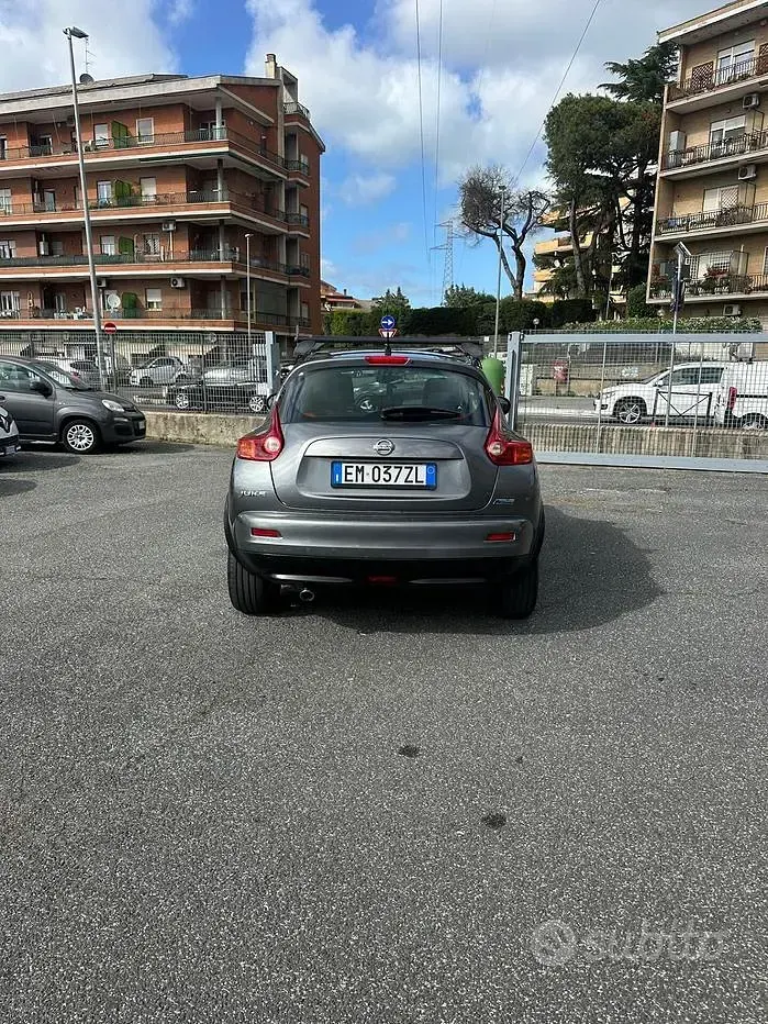 Usata Nissan Juke 110 CV (80 kW) 2012 Grigio SUV