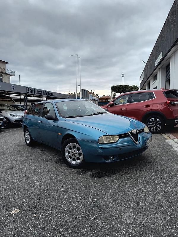 Grigio Usata 2002 Alfa Romeo 156 Station wagon | 900 € (Super prezzo) - Immagine 1/4