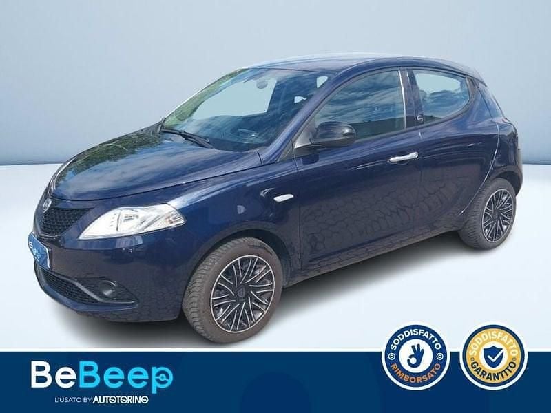 Argento metallizzato Usata 2021 Lancia Ypsilon Gold Due volumi | 11.200 € (Buon prezzo) - Immagine 1/3