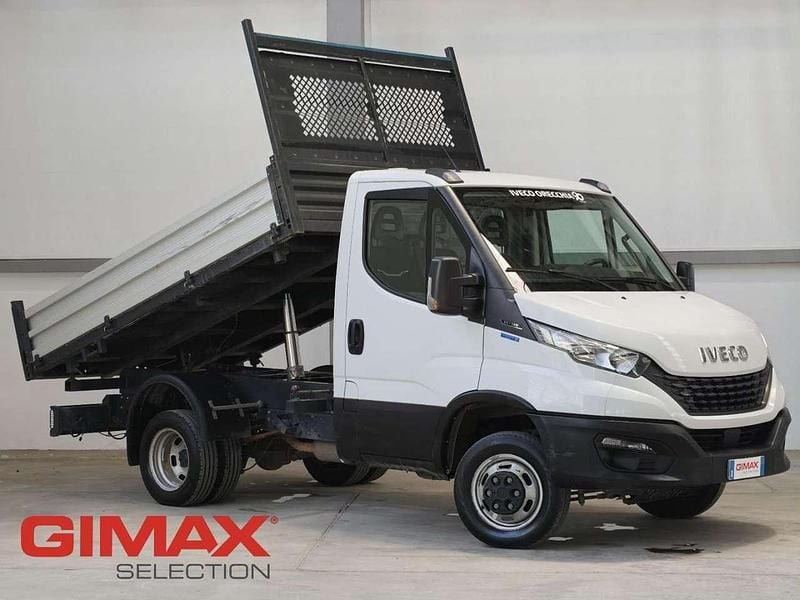 Usata Iveco Daily 136 CV (100 kW) 2021 Bianco Furgone