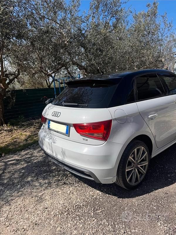 Usata Audi A1 Ambition 105 CV (77 kW) 2015 Bianco Utilitaria