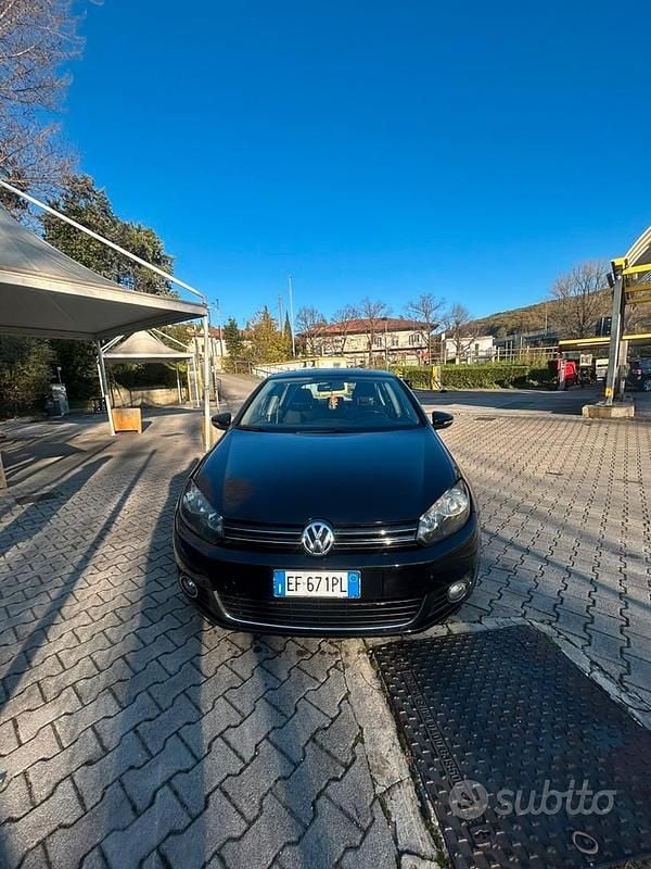 Usata 2010 VW Golf VI Tre volumi | 9000 € (Molto cara) - Immagine 1/4