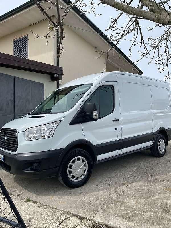 Usata Ford Transit 131 CV (96 kW) 2017 Bianco Furgone