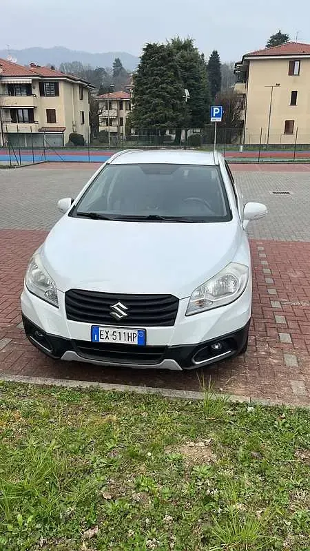 Usata Suzuki SX4 S-Cross 120 CV (88 kW) 2014 Bianco Coupé