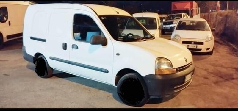 Bianco Usata 2002 Renault Kangoo Monovolume | 1800 € (Super prezzo) - Immagine 1/3