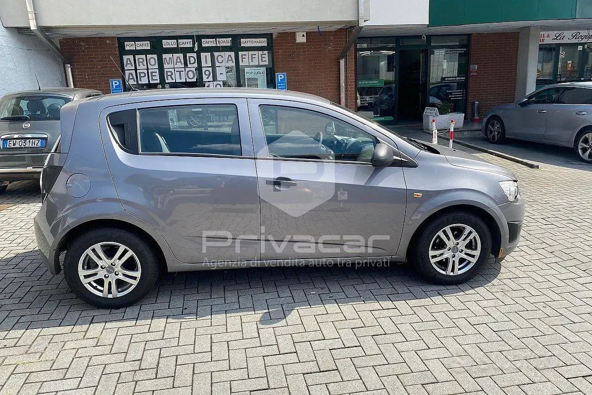 Usata Chevrolet Aveo LS 69 CV (50 kW) 2012 Grigio Utilitaria