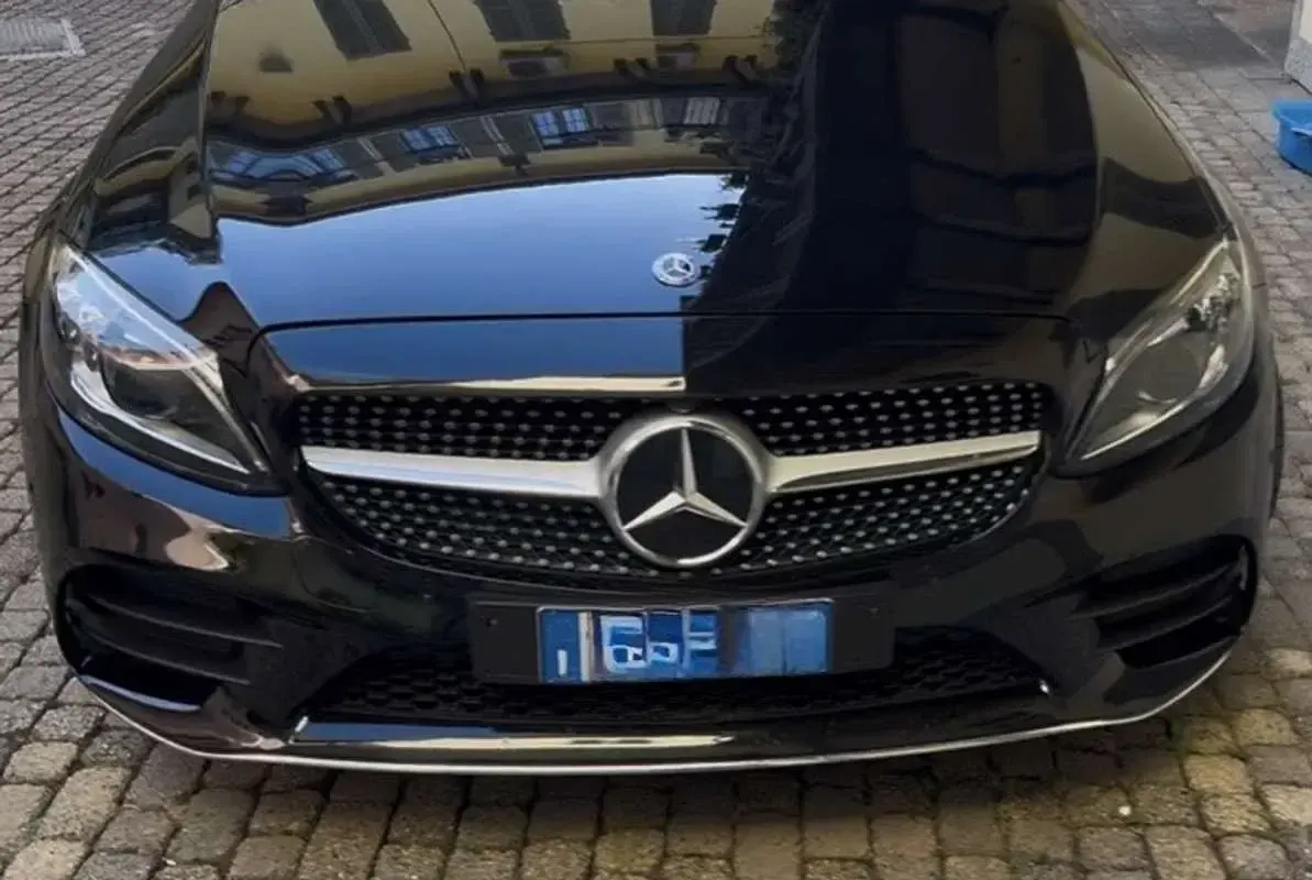 Usata Mercedes C220 Premium Plus 194 CV (142 kW) 2021 Nero Coupé