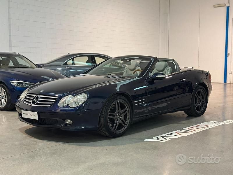 Usata Mercedes SL500 306 CV (225 kW) 2002 Blu Cabrio