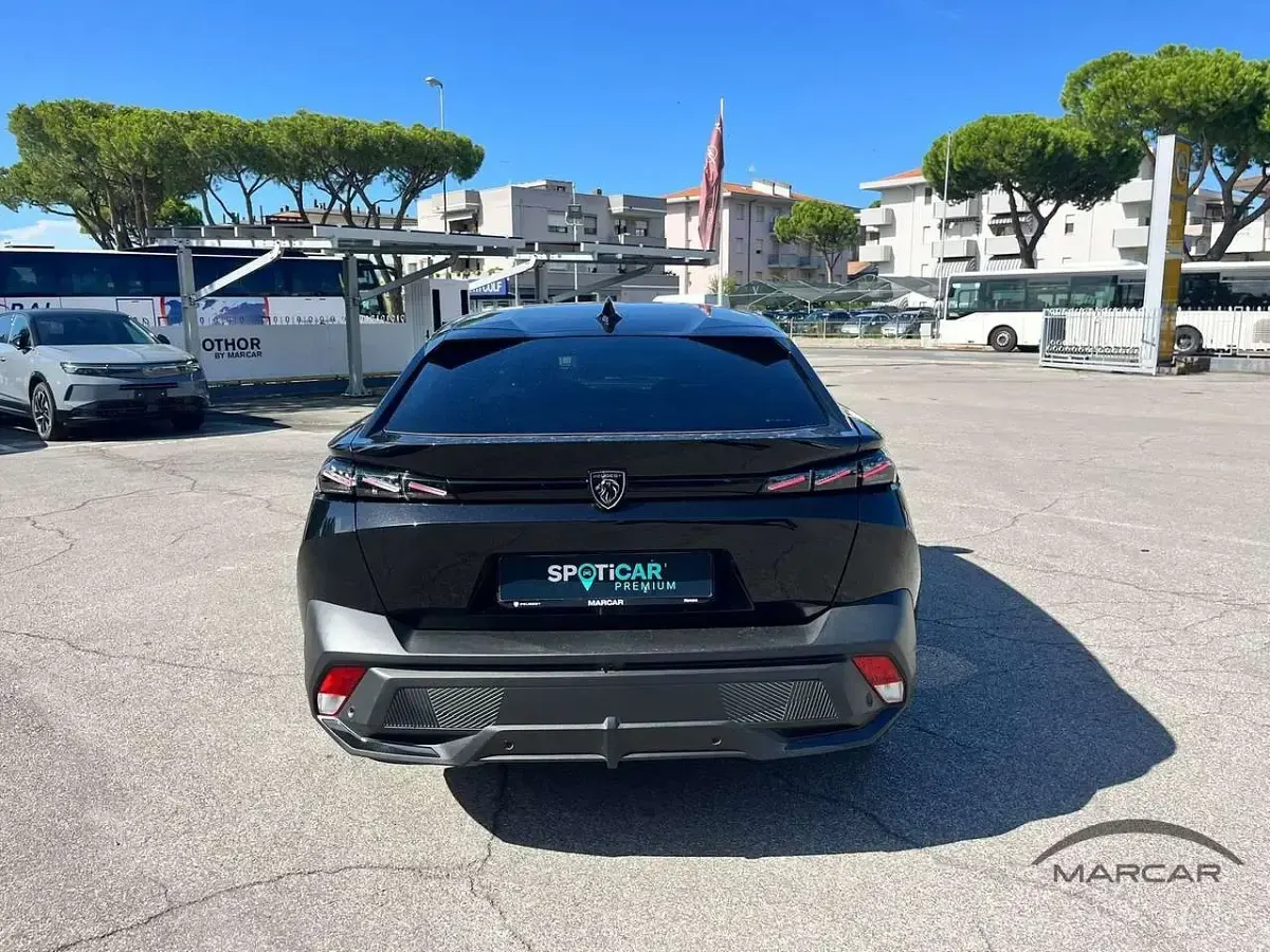 Usata Peugeot 408 GT 131 CV (96 kW) 2023 Nero SUV