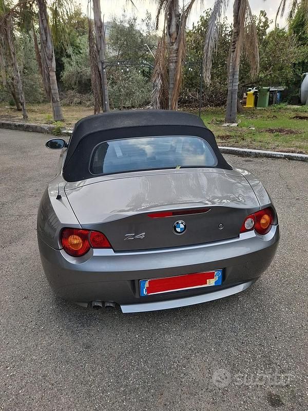 Usata BMW Z4 170 CV (125 kW) 2005 Grigio Cabrio