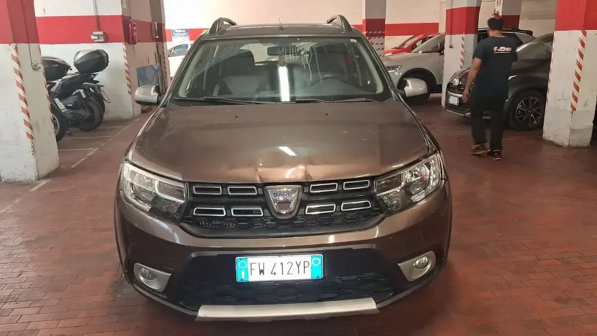 Usata Dacia Sandero Ambiance 90 CV (66 kW) 2017 Utilitaria