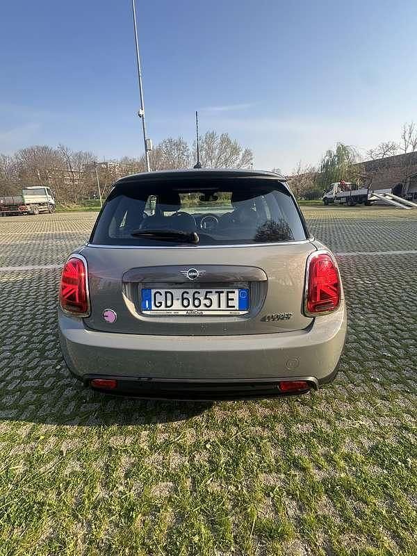 Usata Mini Cooper SE 75 kW (102 CV) 2020 Utilitaria