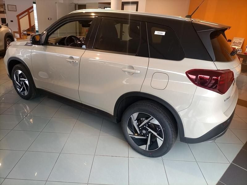 Nuova Suzuki Vitara 129 CV (94 kW) 2025 Beige SUV