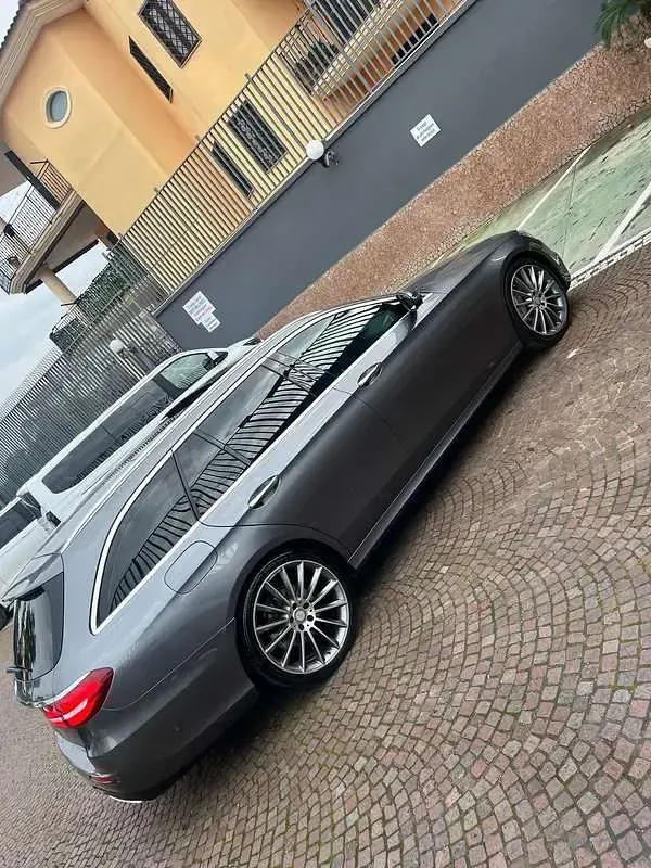 Usata Mercedes E220 Premium Plus 194 CV (142 kW) 2017 Station wagon