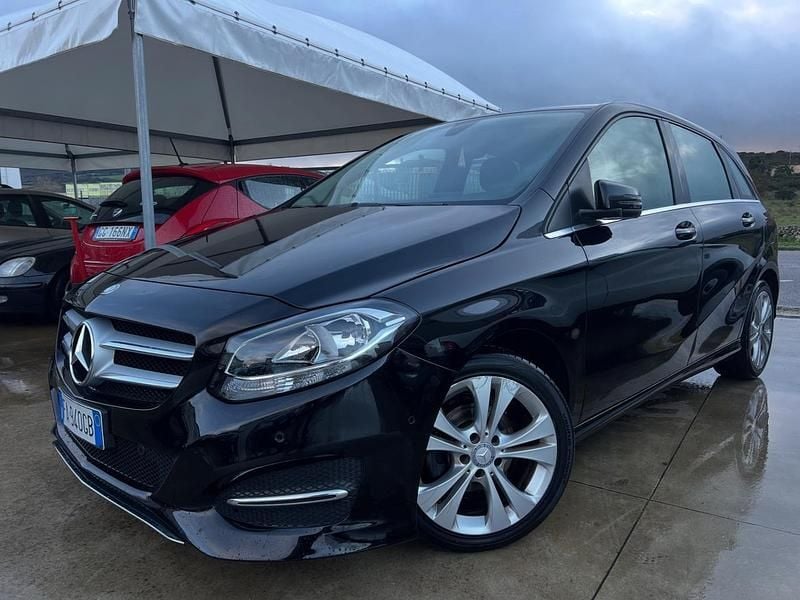 Usata Mercedes B180 Premium 108 CV (79 kW) 2016 Nero Monovolume
