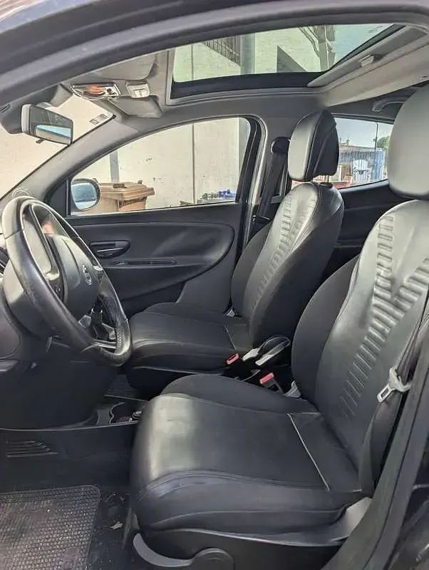 Usata Lancia Ypsilon S 95 CV (69 kW) 2014 Nero Utilitaria
