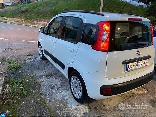 Usata Fiat Panda Lounge 70 CV (51 kW) 2013 Bianco Berlina